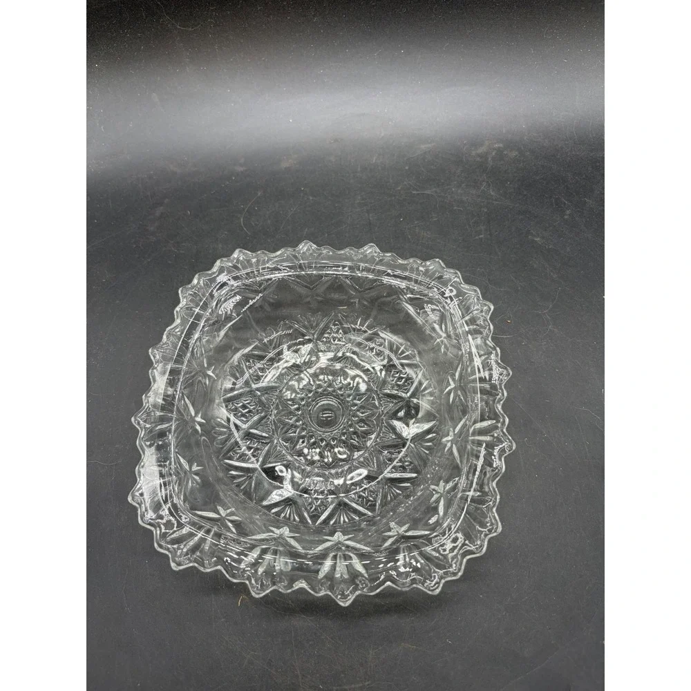 Vintage Clear Pressed Glass Starburst Scalloped Edge Trinket Dish 5.5 Inch